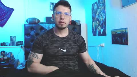 Snapshot of brad_hot_boy chatting on September 2025 04:30:02 PM brad hot boy online show from September 2025 04:30:02 PM