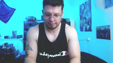 Snapshot of brad_hot_boy chatting on October 2025 05:20:02 PM brad hot boy online show from October 2025 05:20:02 PM