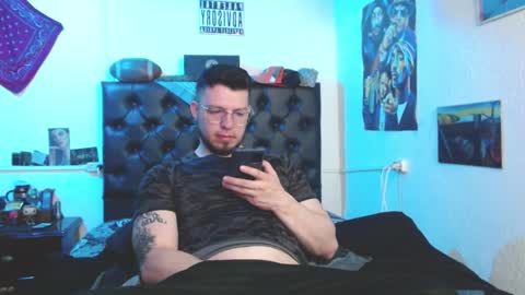 Snapshot of brad_hot_boy chatting on October 2025 04:06:02 PM brad hot boy online show from October 2025 04:06:02 PM