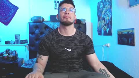 Snapshot of brad_hot_boy chatting on October 2025 05:56:01 PM brad hot boy online show from October 2025 05:56:01 PM