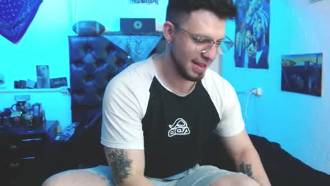 Snapshot of brad_hot_boy chatting on October 2025 11:16:02 PM brad hot boy online show from October 2025 11:16:02 PM