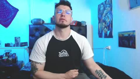 Snapshot of brad_hot_boy chatting on October 2025 03:46:02 PM brad hot boy online show from October 2025 03:46:02 PM