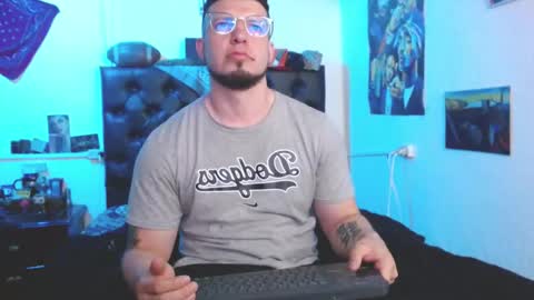 brad hot boy online show from March 2026 05:41:02 PM