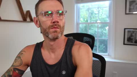 BradBronton online show from September 2025 05:25:02 PM