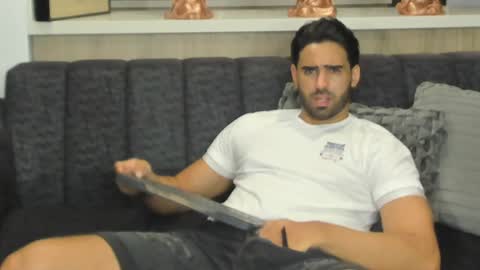 bradleymartin7 online show from January 2025 04:25:01 AM