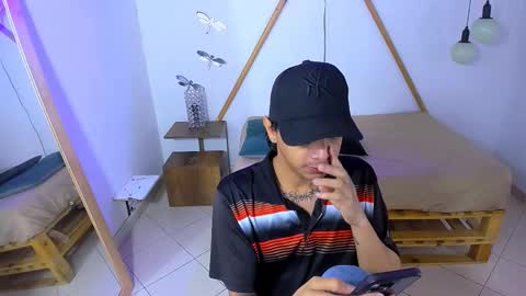 Snapshot of brand_hades chatting on October 2025 02:20:01 PM B R A N D online show from October 2025 02:20:01 PM