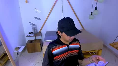 Snapshot of brand_hades chatting on October 2025 03:13:02 PM B R A N D online show from October 2025 03:13:02 PM