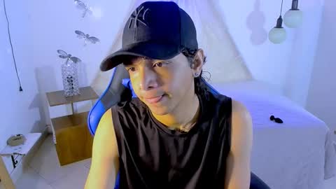 Snapshot of brand_hades chatting on November 2025 02:17:01 PM B R A N D online show from November 2025 02:17:01 PM