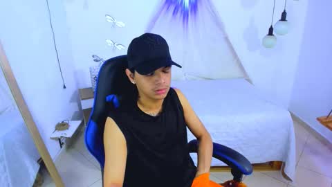 Snapshot of brand_hades chatting on November 2025 05:38:01 AM B R A N D online show from November 2025 05:38:01 AM