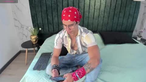 brandon_starkk online show from October 2025 11:44:01 AM