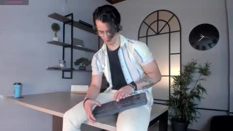 brandon_starkk online show from March 2026 11:43:02 AM