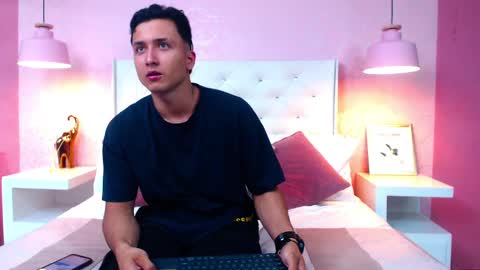 Snapshot of brandoncolee chatting on January 2025 12:26:01 PM BrandonCole online show from January 2025 12:26:01 PM