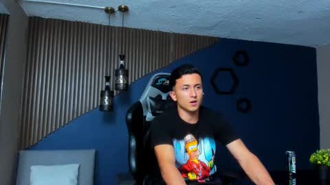 Snapshot of brandoncolee chatting on January 2025 03:21:01 PM BrandonCole online show from January 2025 03:21:01 PM