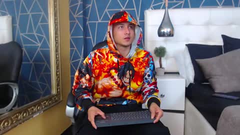 Snapshot of brandoncolee chatting on January 2025 12:22:02 PM BrandonCole online show from January 2025 12:22:02 PM