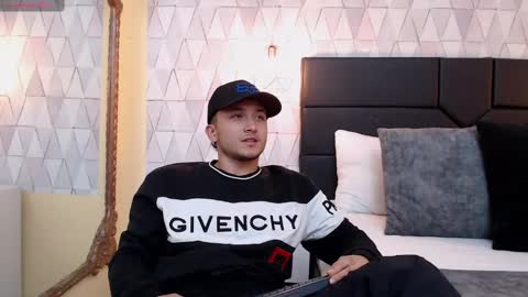 Snapshot of brandoncolee chatting on February 2025 12:41:02 PM BrandonCole online show from February 2025 12:41:02 PM