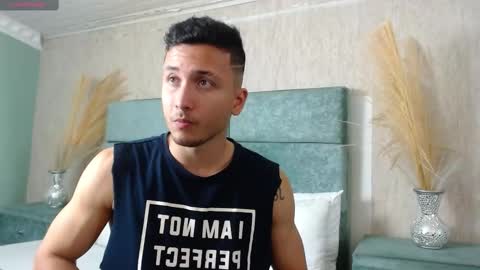 Snapshot of brandoncolee chatting on February 2025 03:03:01 PM BrandonCole online show from February 2025 03:03:01 PM