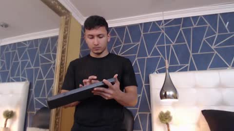 Snapshot of brandoncolee chatting on March 2025 03:27:01 PM BrandonCole online show from March 2025 03:27:01 PM