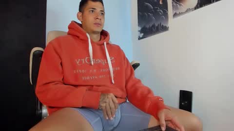 Snapshot of brandonlavitt chatting on October 2025 12:28:02 PM Brandon Lavitt online show from October 2025 12:28:02 PM