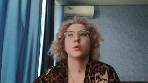 Belle  online show from April 2026 08:41:01 AM