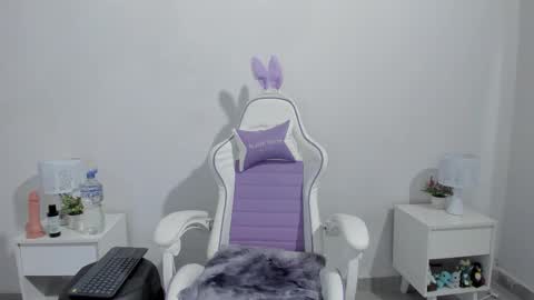 I am your sweet whore online show from March 2026 06:47:02 PM