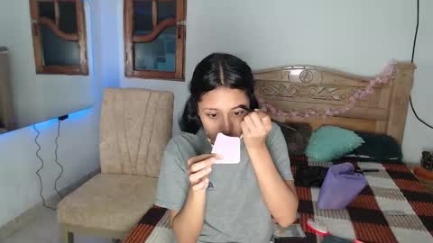 bratz_glloe online show from January 2026 02:50:02 AM