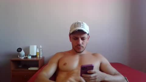 braziliangoodboy online show from February 2026 06:42:01 PM
