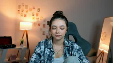 Rachel online show from April 2026 07:39:01 PM