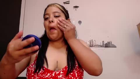 Snapshot of brenda_maz chatting on January 2025 12:45:02 PM Brenda online show from January 2025 12:45:02 PM