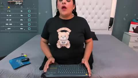 Brenda  online show from November 2025 11:20:02 AM