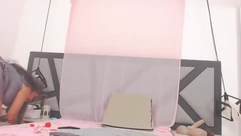 BRENDA VELASQUEZ online show from November 2025 08:44:01 PM