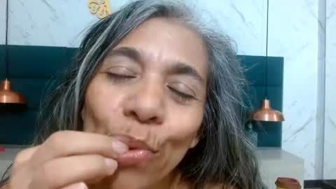 Snapshot of brenda_velasquez chatting on June 2026 08:13:02 PM BRENDA VELASQUEZ online show from June 2026 08:13:02 PM