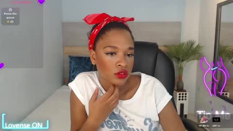 Brenda online show from October 2025 03:06:01 AM