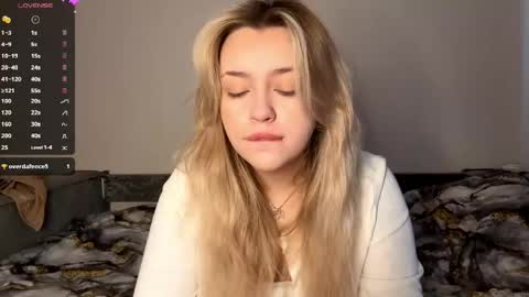 Mia   online show from April 2026 08:24:01 AM