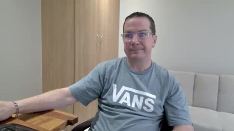 Brett online show from November 2025 01:46:01 PM