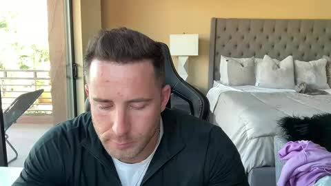 Snapshot of brettmycles chatting on October 2025 09:56:01 PM Brett Mycles online show from October 2025 09:56:01 PM