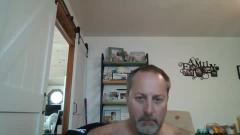 hey online show from October 2025 07:11:01 PM