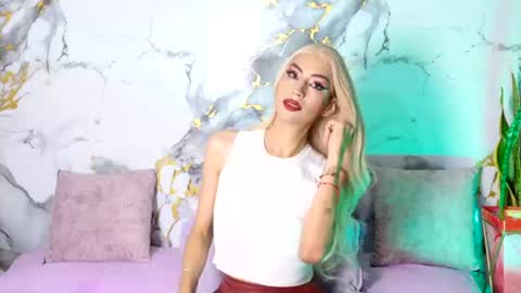 Snapshot of briana_white chatting on August 2026 05:45:01 PM briana_white online show from August 2026 05:45:01 PM