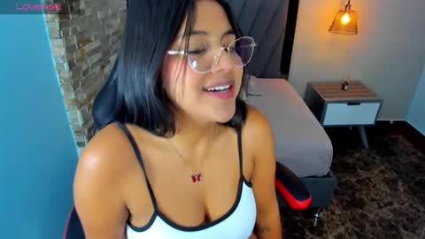 BRIANA online show from November 2025 03:40:02 AM