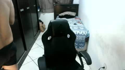 brianaries online show from June 2026 03:33:01 AM