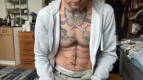 Snapshot of brianmuscle chatting on May 2026 06:30:02 AM Brian online show from May 2026 06:30:02 AM