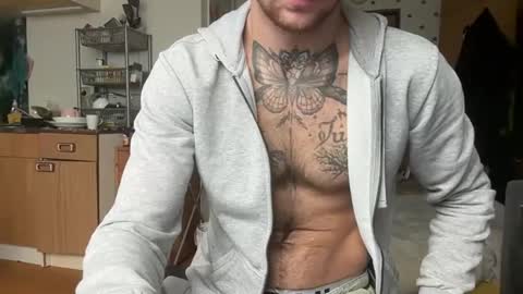 Snapshot of brianmuscle chatting on June 2026 07:33:02 AM Brian online show from June 2026 07:33:02 AM