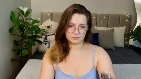 Snapshot of briarwynn chatting on July 2026 05:44:01 PM briarwynn online show from July 2026 05:44:01 PM