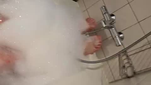 bridgeedude28 online show from June 2026 07:44:02 AM