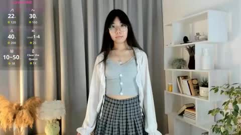 Hanna online show from October 2025 01:17:02 AM