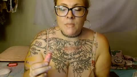 Snapshot of briebaby88 chatting on July 2026 06:51:01 AM Leela Marie xo online show from July 2026 06:51:01 AM