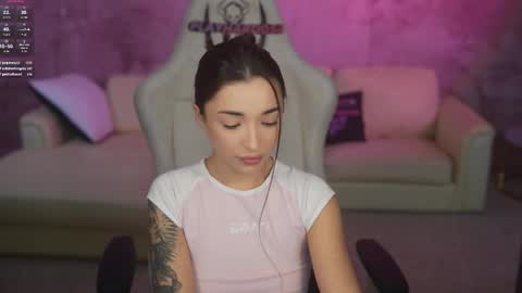 Diamonds Girls online show from February 2026 12:44:02 PM