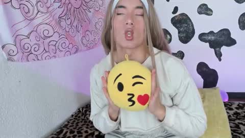 Snapshot of brihanna_cooper chatting on December 2025 01:49:01 PM bri online show from December 2025 01:49:01 PM