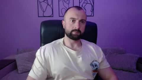 brindlefly69 online show from April 2026 10:30:01 AM