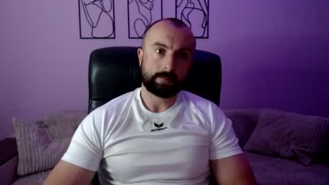 brindlefly69 online show from June 2026 10:31:02 AM