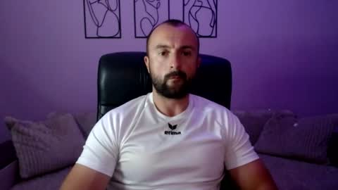 brindlefly69 online show from July 2026 10:43:02 AM